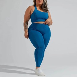 compression-plus-size-leggings-for-curvy-women